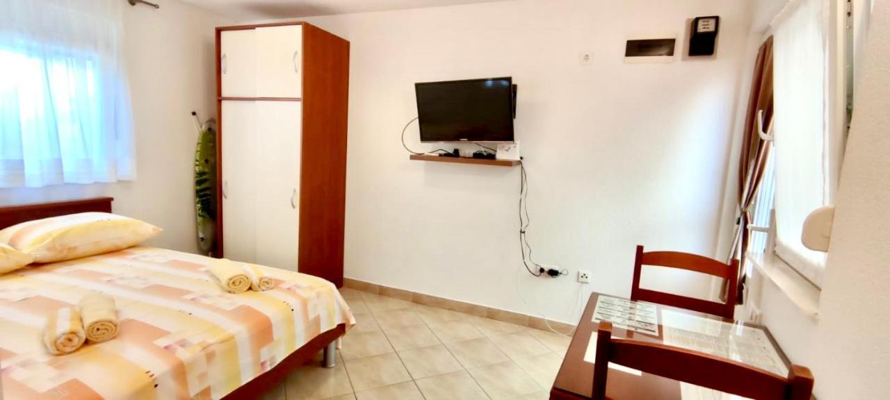 Apartment Dinka *